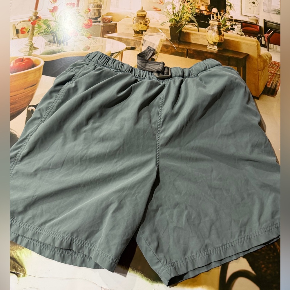 Columbia Men's Athletic Gray Shorts. Used